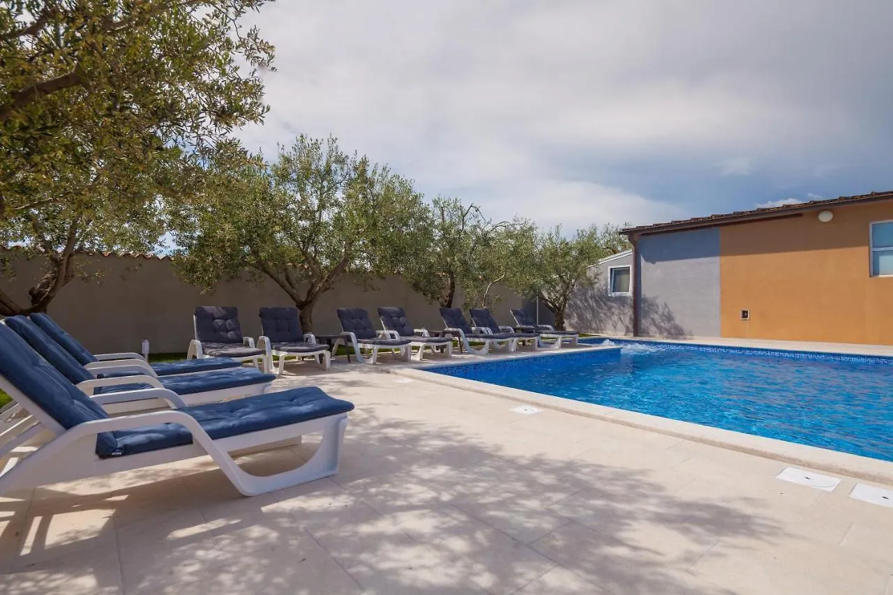 بيت للعطل Villa Mirjana بنجول